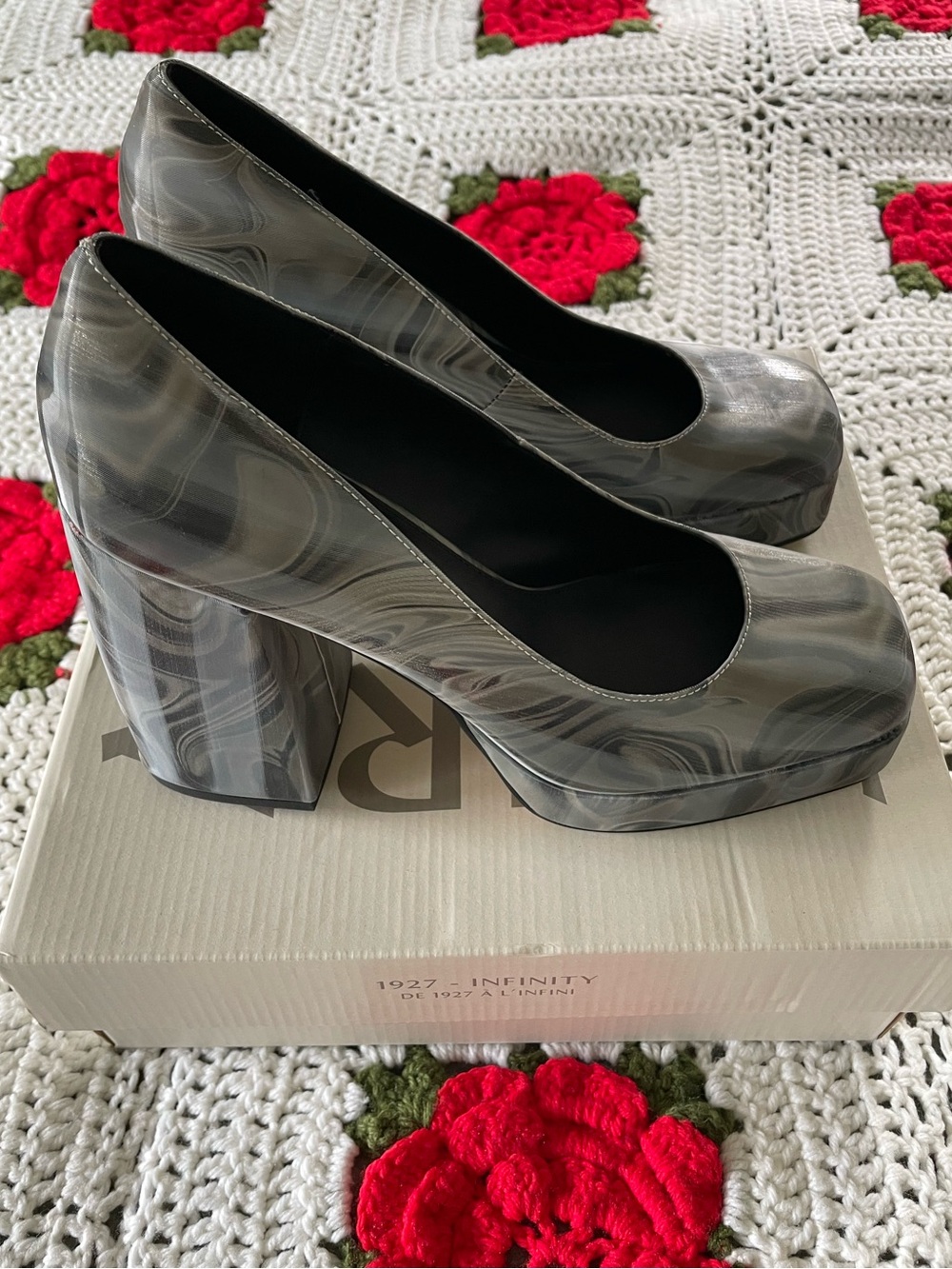 Katy Perry The Uplift Platform Pump Size 8 - Picture 3 of 9